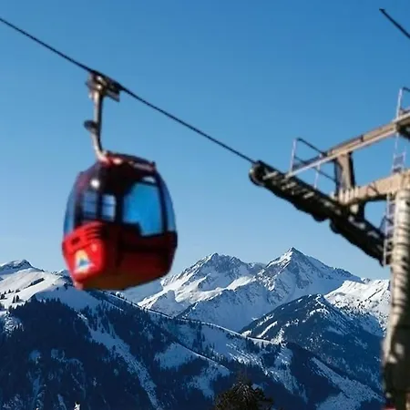 Lutz Alpenblick לינה וארוחת בוקר שטוולד