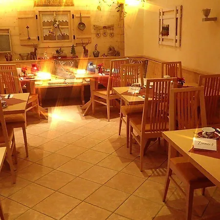 Lutz Alpenblick 3* שטוולד