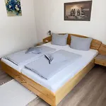 Lutz Alpenblick Bed & Breakfast