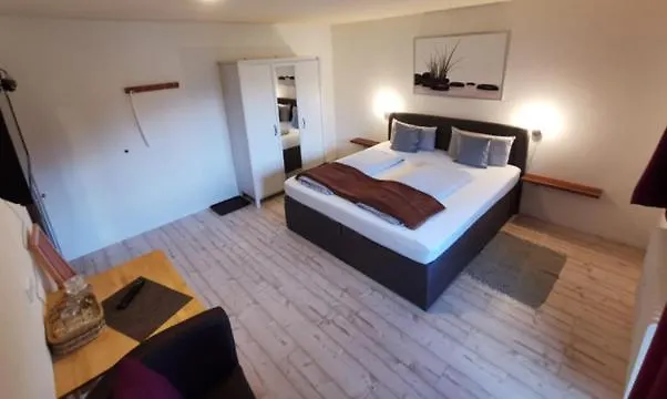 Lutz Alpenblick Nocleg ze śniadaniem 3*