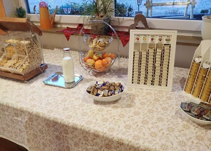 Lutz Alpenblick Couette-café 3*